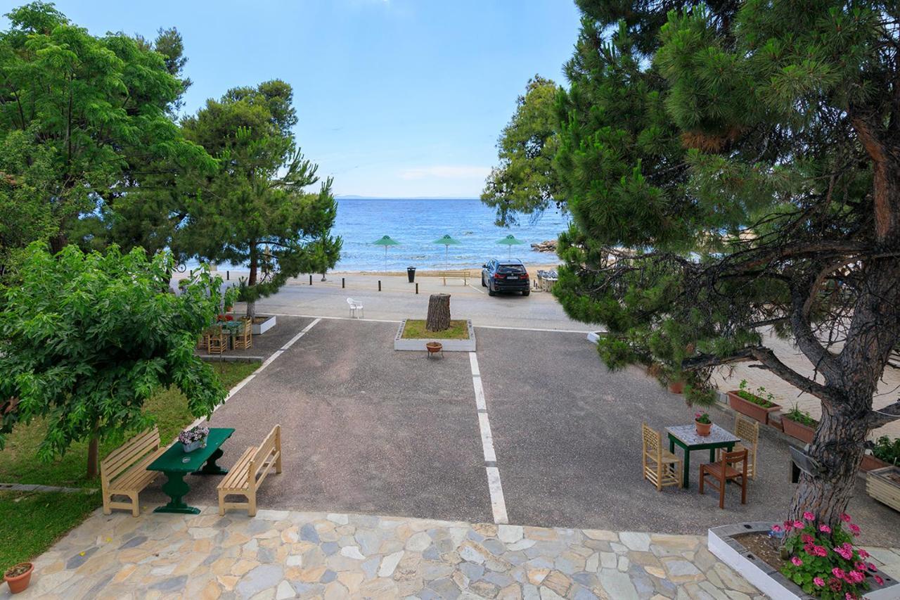 Agapitos Apartments Nikiti  Exterior photo