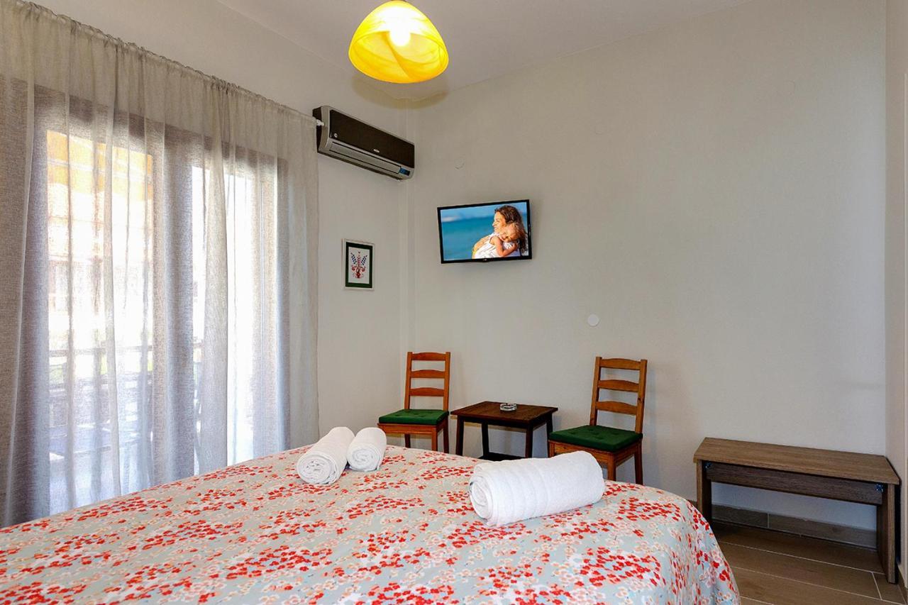 Agapitos Apartments Nikiti  Exterior photo