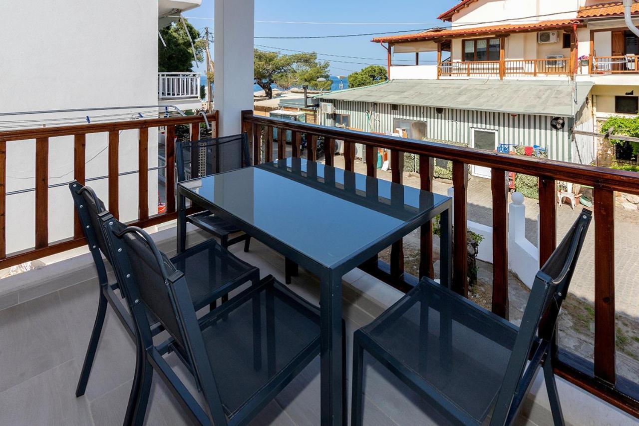 Agapitos Apartments Nikiti  Exterior photo