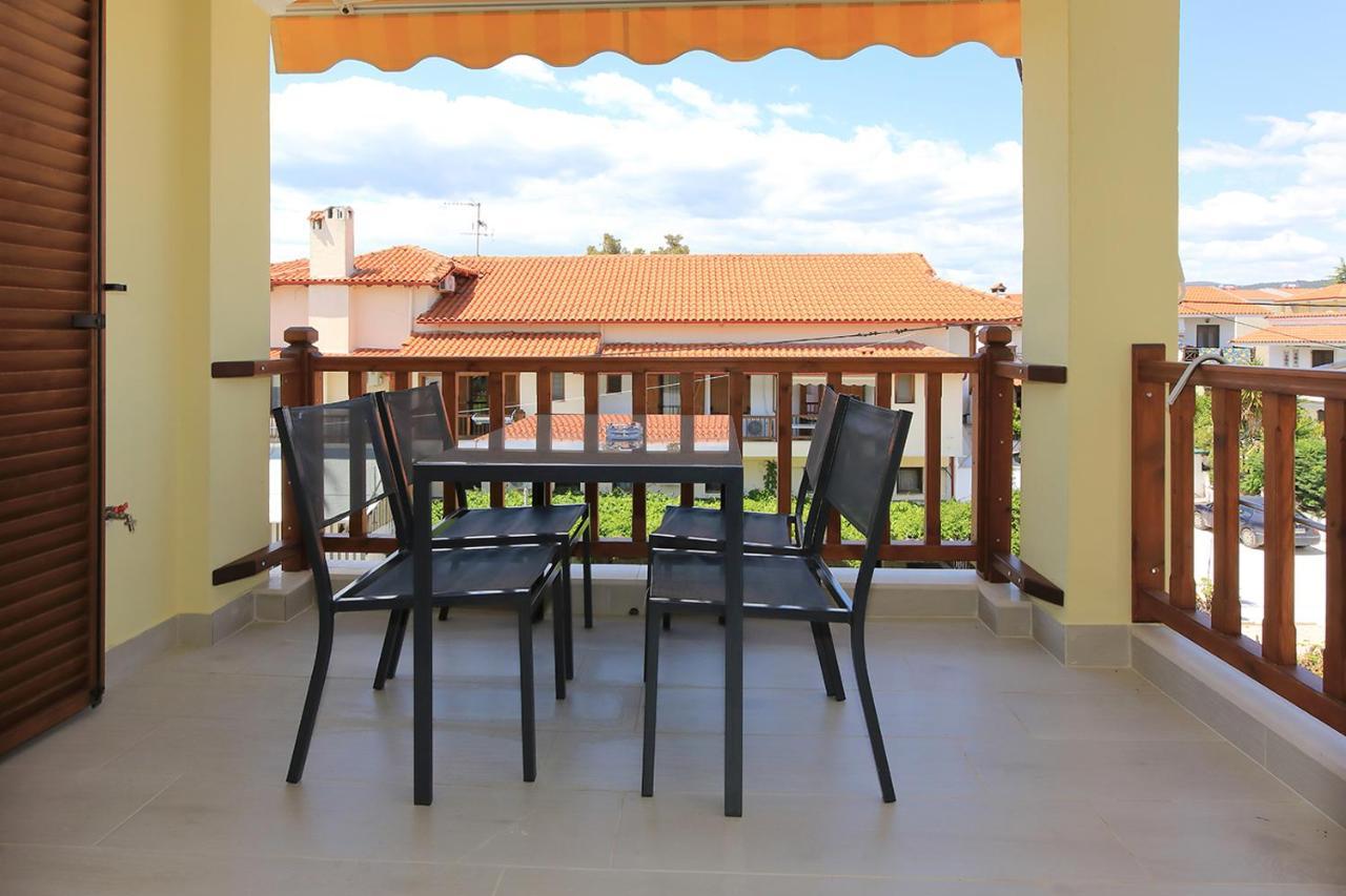 Agapitos Apartments Nikiti  Exterior photo