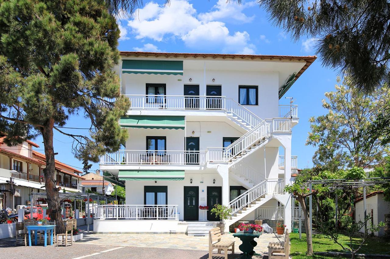 Agapitos Apartments Nikiti  Exterior photo
