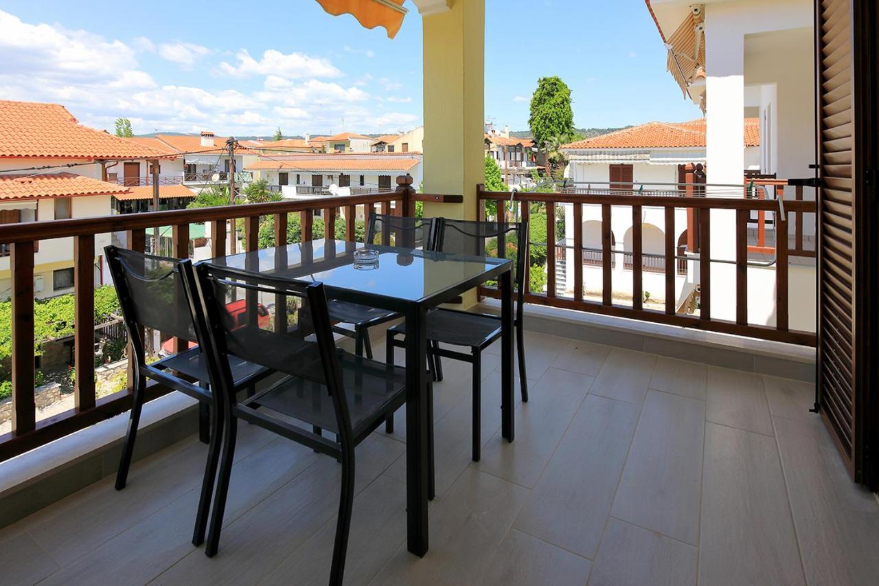 Agapitos Apartments Nikiti  Exterior photo