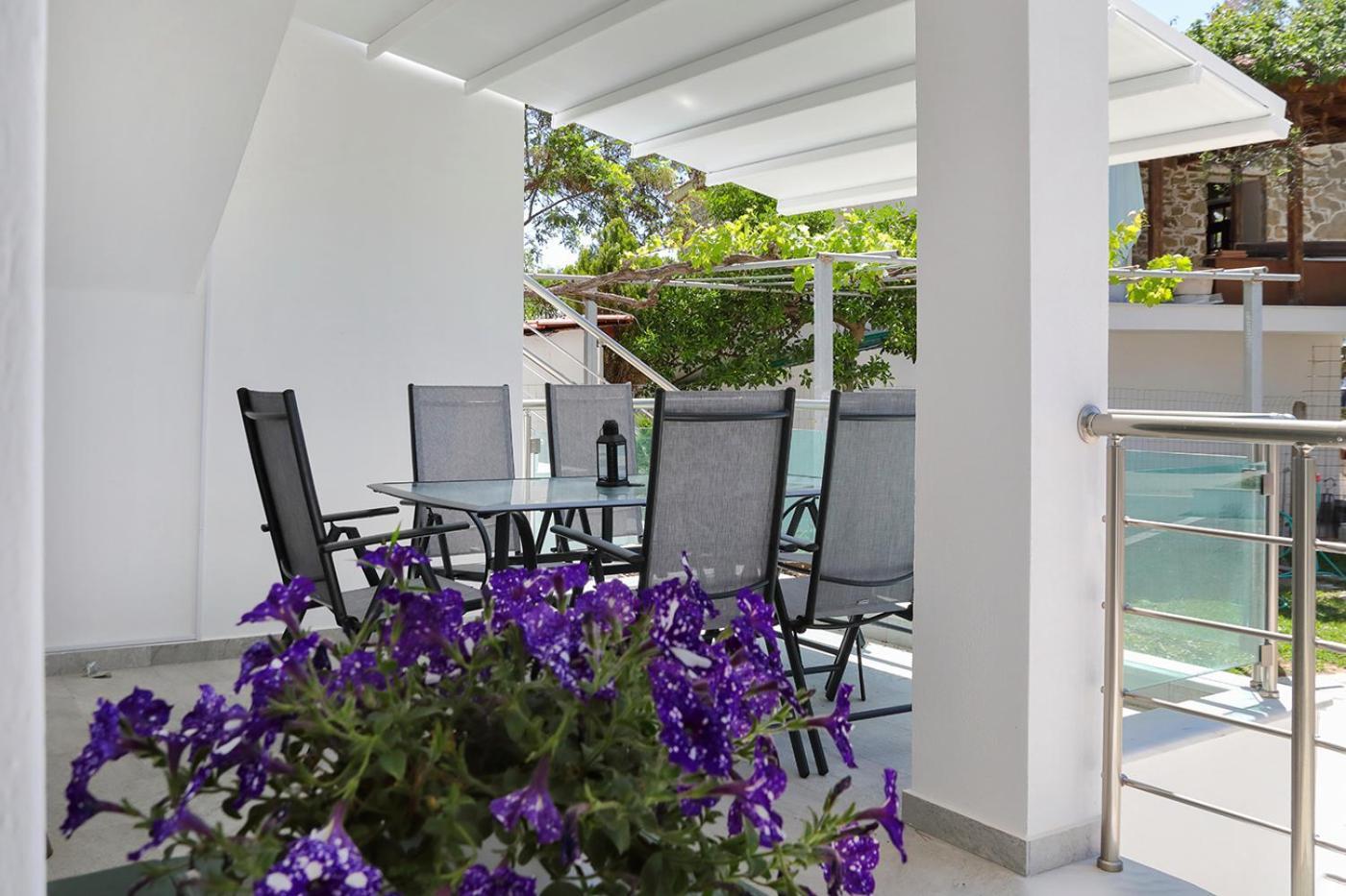 Agapitos Apartments Nikiti  Exterior photo